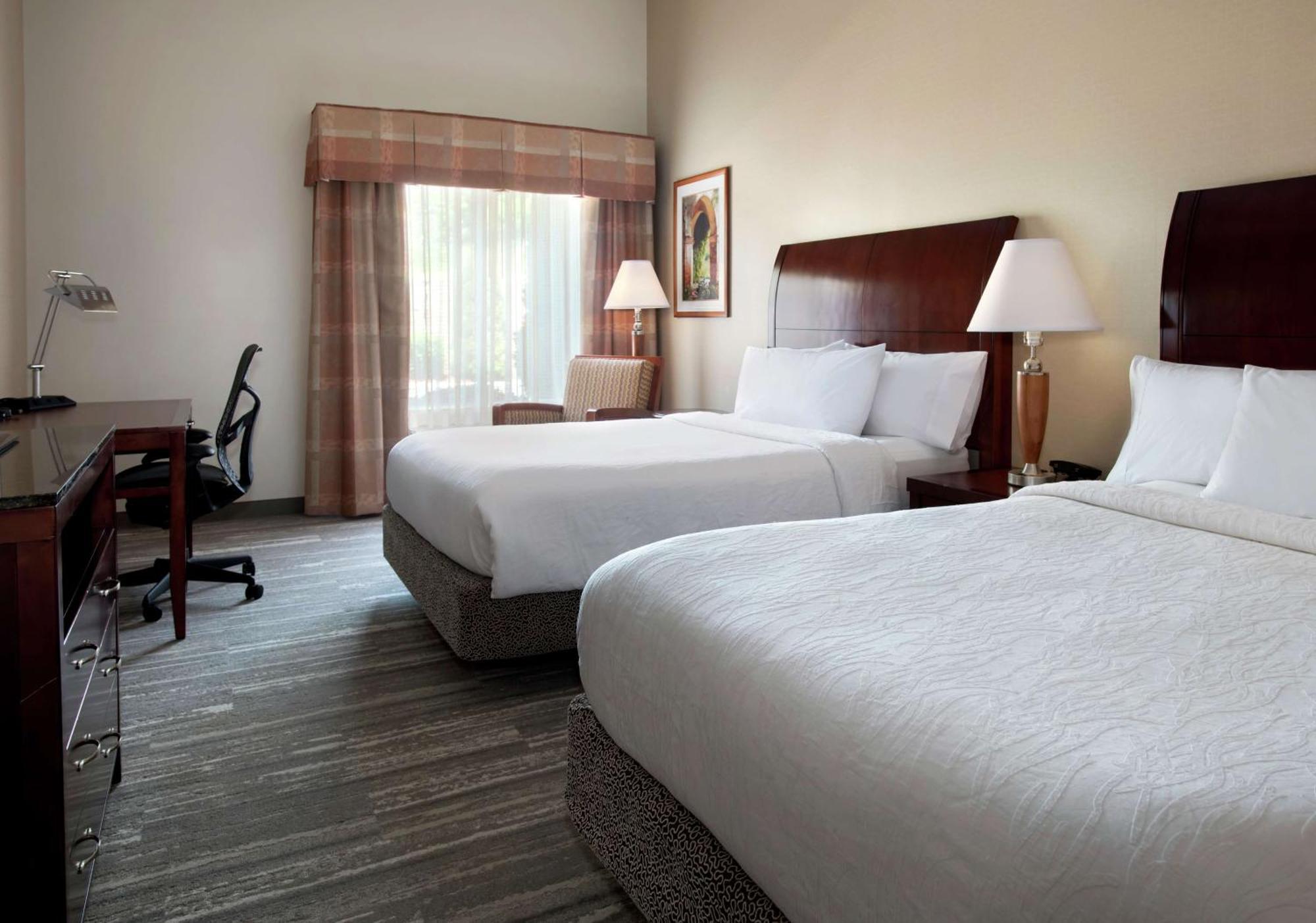 Hilton Garden Inn Riverhead Εξωτερικό φωτογραφία