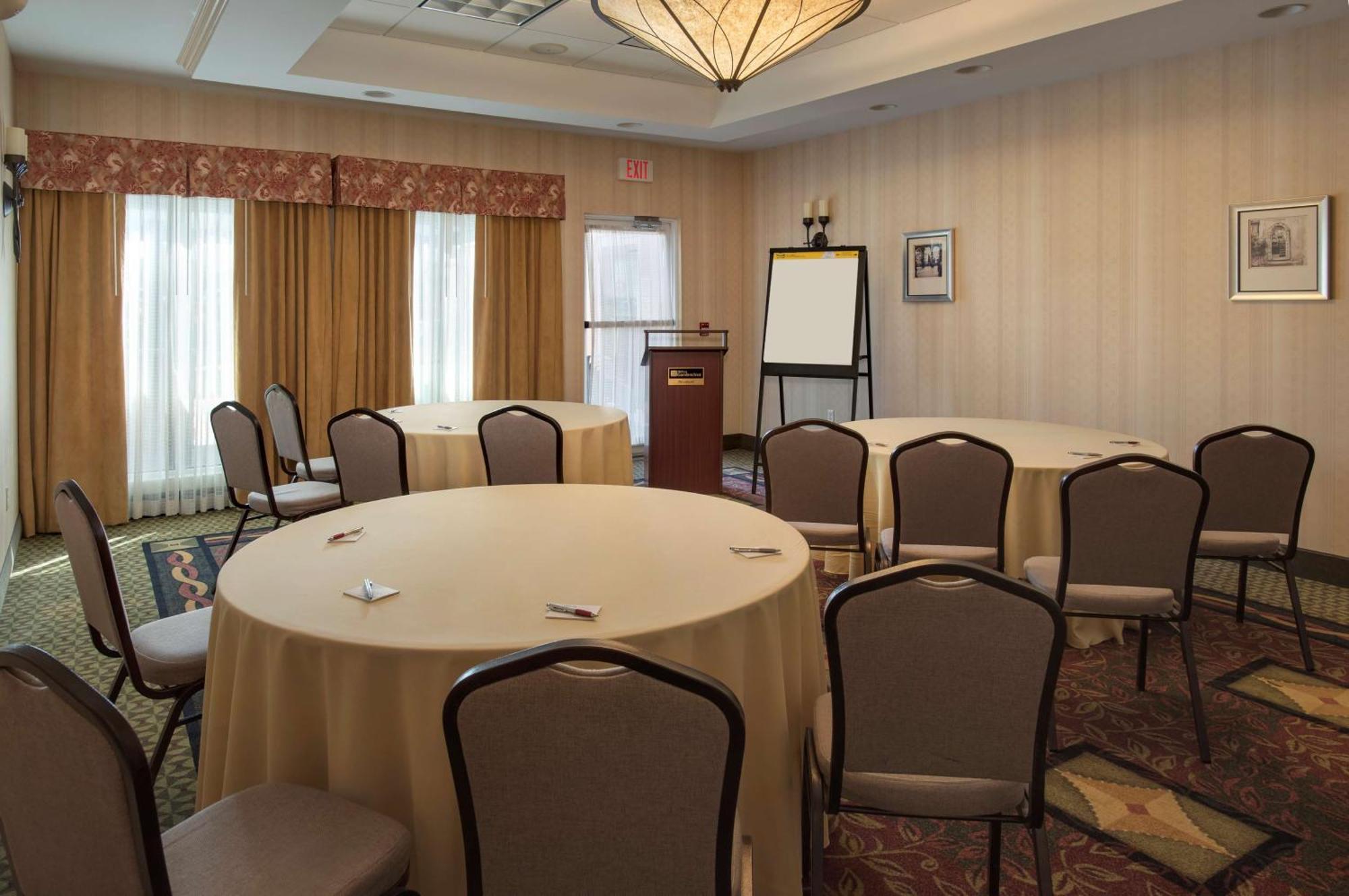 Hilton Garden Inn Riverhead Εξωτερικό φωτογραφία