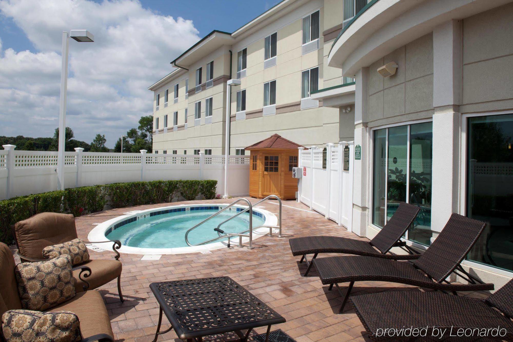 Hilton Garden Inn Riverhead Εξωτερικό φωτογραφία